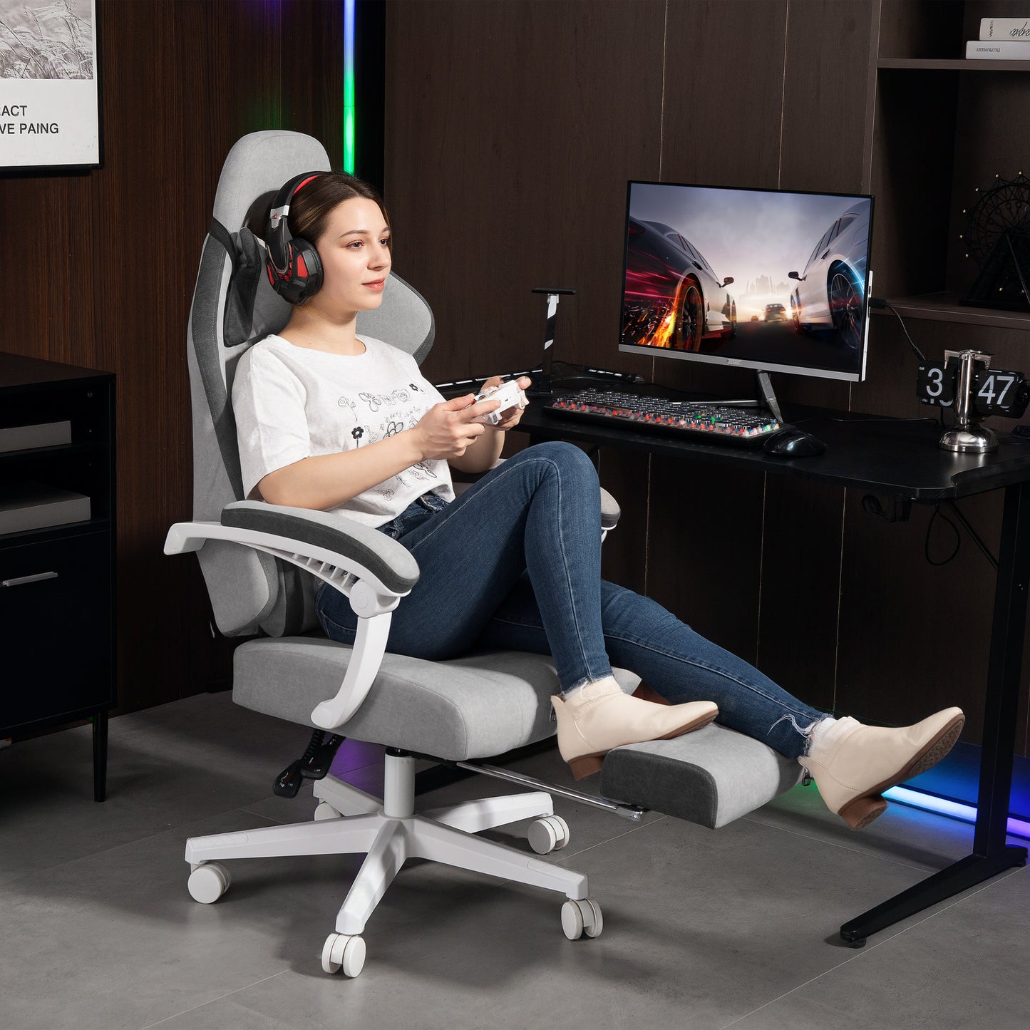 HOMCOM Ergonomic High Back Gaming Chair for Adults, Printed Velvet Computer Recliner Chair with Footrest, Lumbar Support, Adjustable Height and 360° Swivel Seat for Office or Gaming, Grey