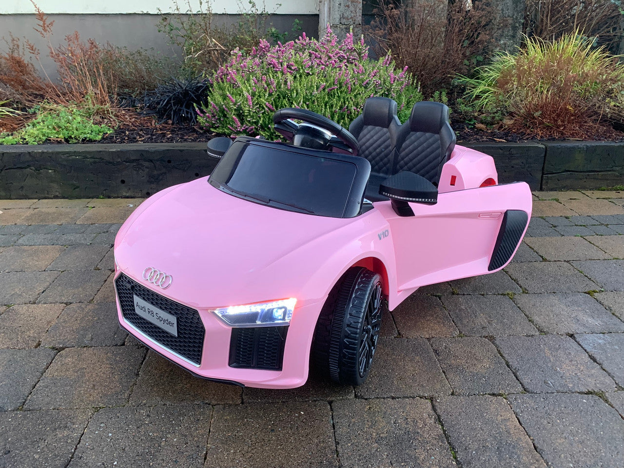Licensed Audi R8 Spyder 12V Electric Ride On Car Pink with 2.4GHz remote