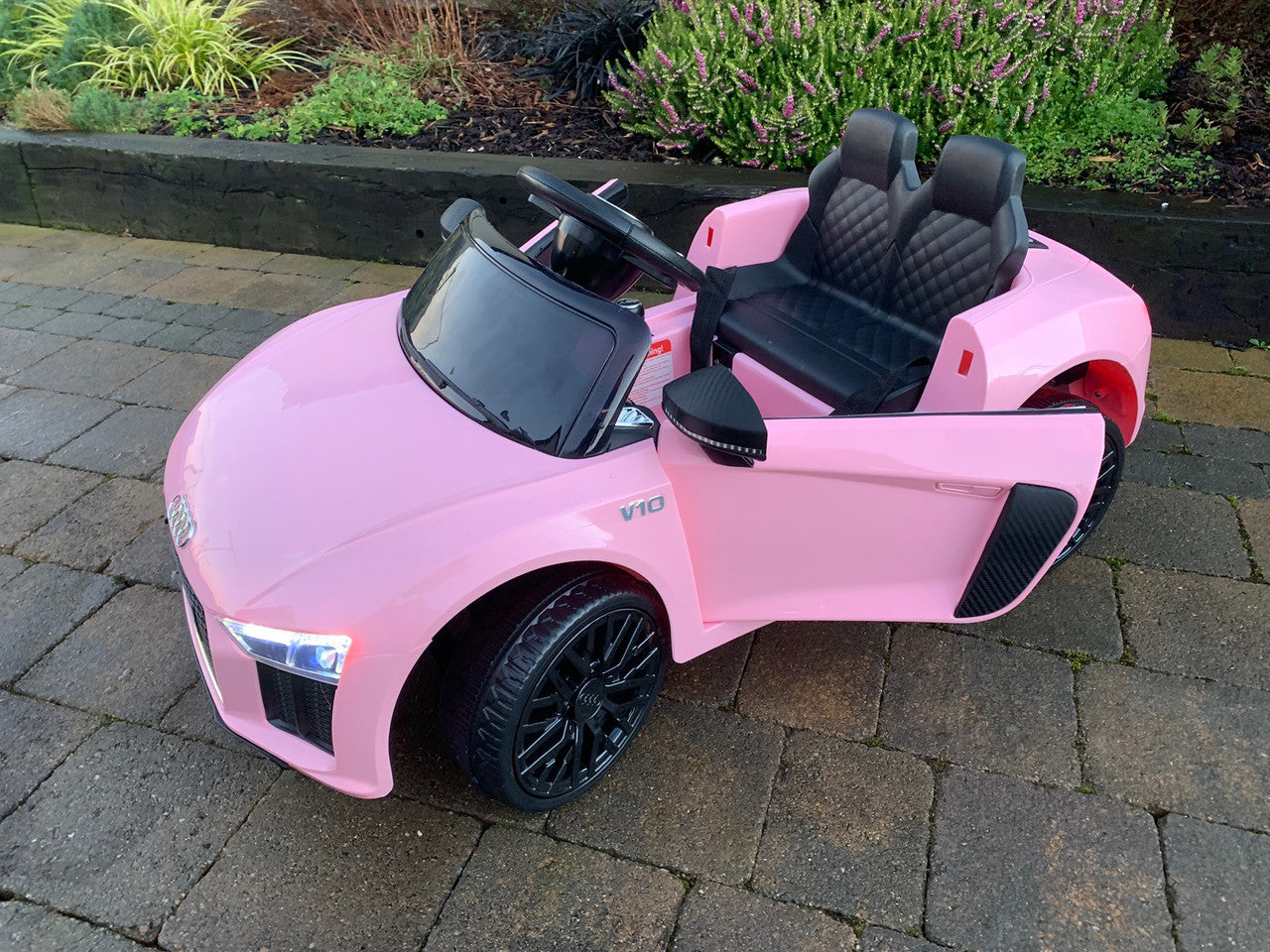 Licensed Audi R8 Spyder 12V Electric Ride On Car Pink with 2.4GHz remote