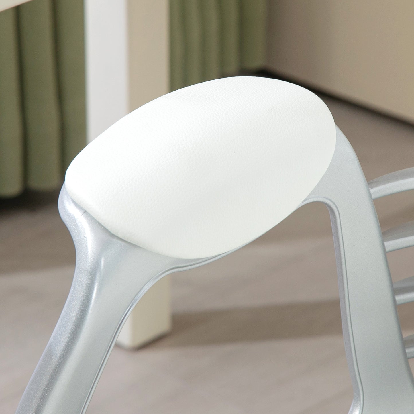 Vinsetto Office Chair Ergonomic 360° Swivel PU Diamante Padded Base 5 Castor Wheels for Home Work White