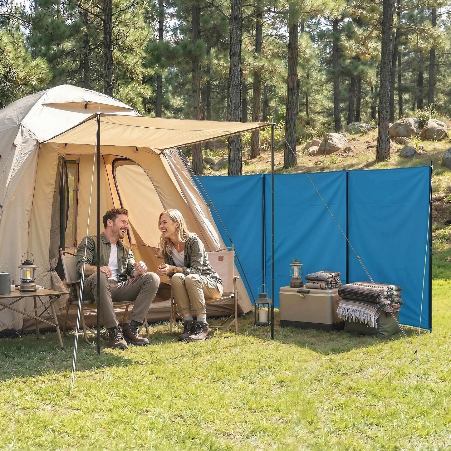 Outsunny Camping Windbreak, Foldable Portable Wind Blocker w/ Carry Bag and Steel Poles, 780cm x 150cm