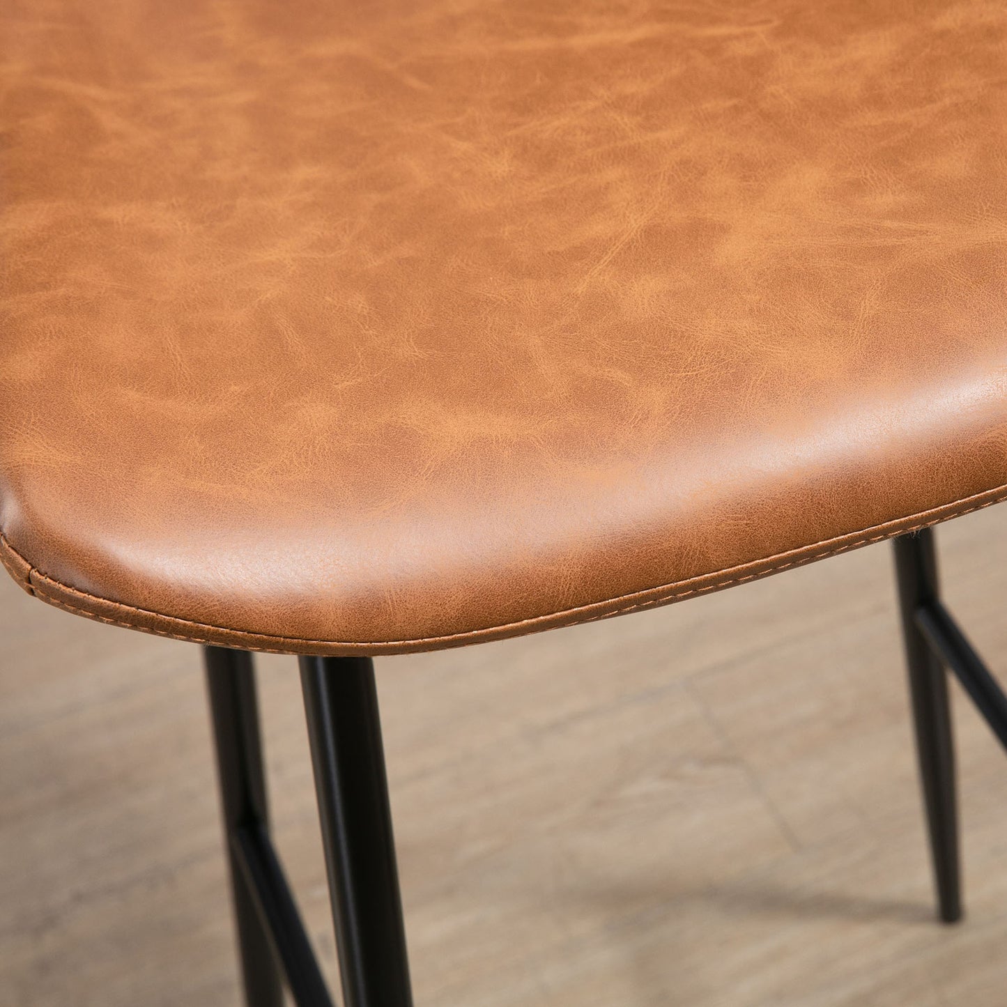 HOMCOM Bar Stools Set of 2, PU Leather Upholstered Bar Chairs, Breakfast Kitchen Counter Chairs with Backs, Steel Legs and Footrests for Dining Room, Brown