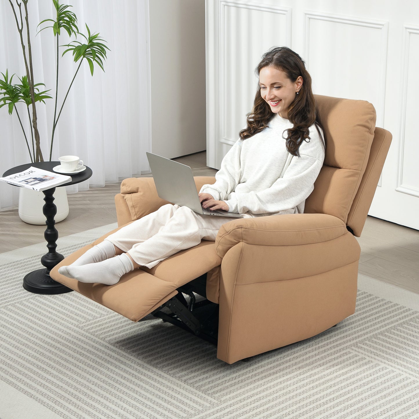 HOMCOM 140° Manual Reclining Armchair, with Footrest - Light Brown