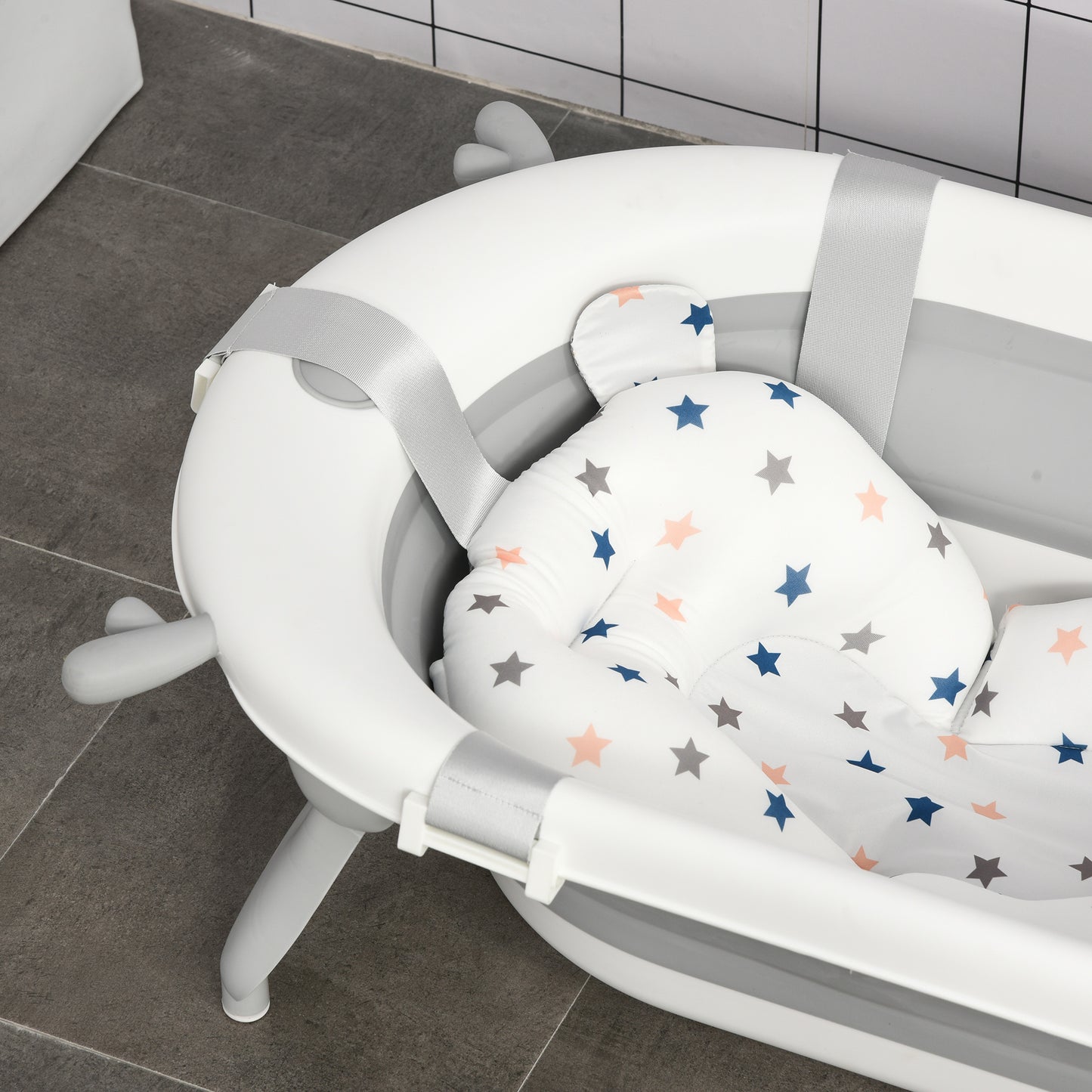 HOMCOM Foldable Baby Bathtub Set, Collapsible Bath Tub with Thermostatic Water Plug, Non-Slip Support, Cushion Pad, Drain Plugs, for Newborn to 3 Years - Offwhite