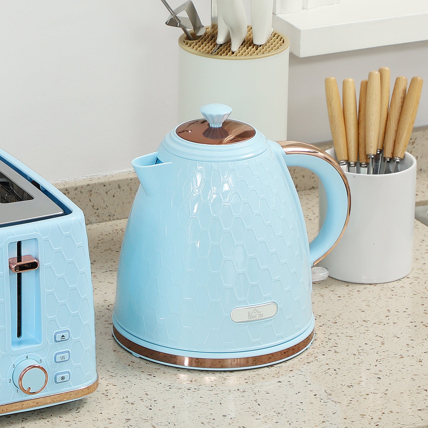 HOMCOM Kettle and Toaster Set, 1.7L 3000W Fast Boil Jug Kettle, 4 Slice Toaster with 7 Level Browning Controls, Light Blue