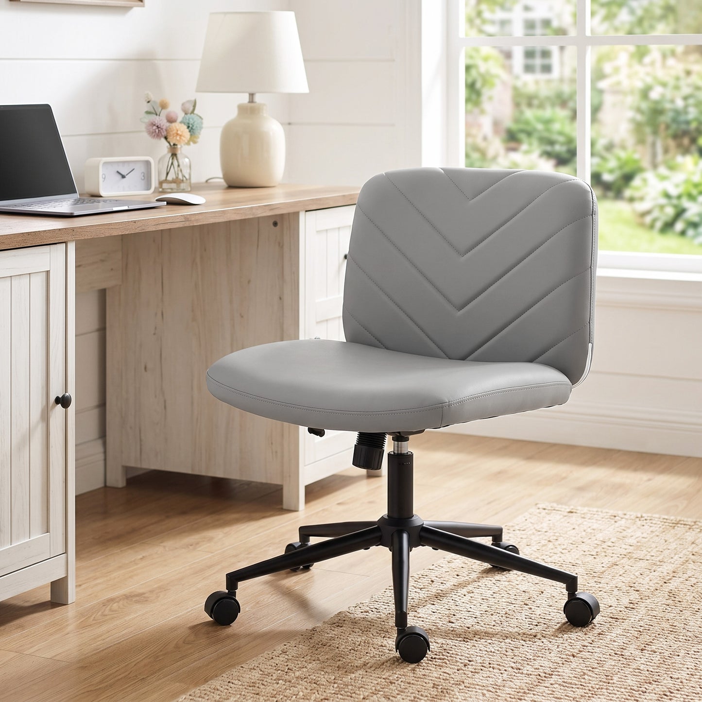 HOMCOM extra nail tech rolling retro fabric cute teenager arms hairdresser on chairs desks spinny comfortable beauty