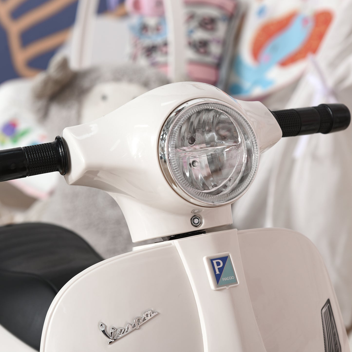 HOMCOM Vespa Licensed 6V Kids Electric Motorbike Ride On Motorcycle  Battery Powered for 18-36 Months with Horn Headlight White