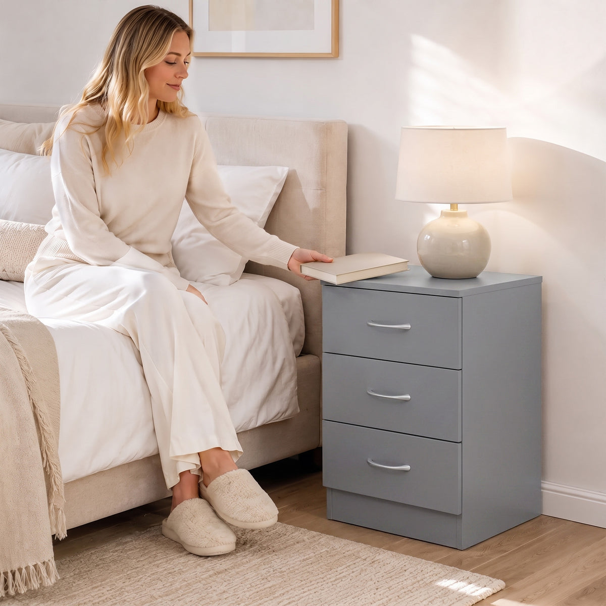 HOMCOM Three-Drawer Simple Bedside Table - Grey