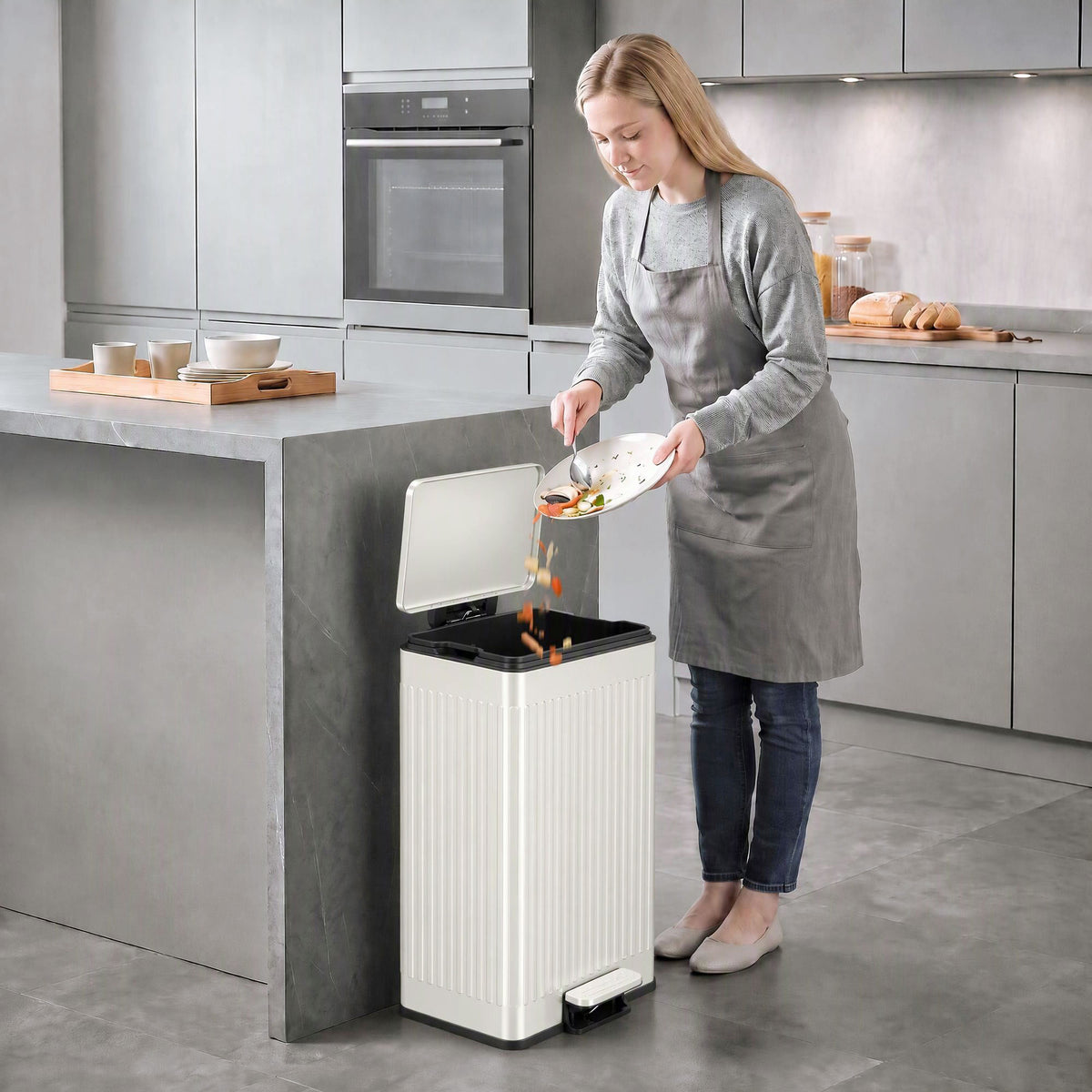 HOMCOM 50L Kitchen Bin, Pedal Bin with Soft-Close and Stay-Open Lid, Removable Inner Bucket, Cream White