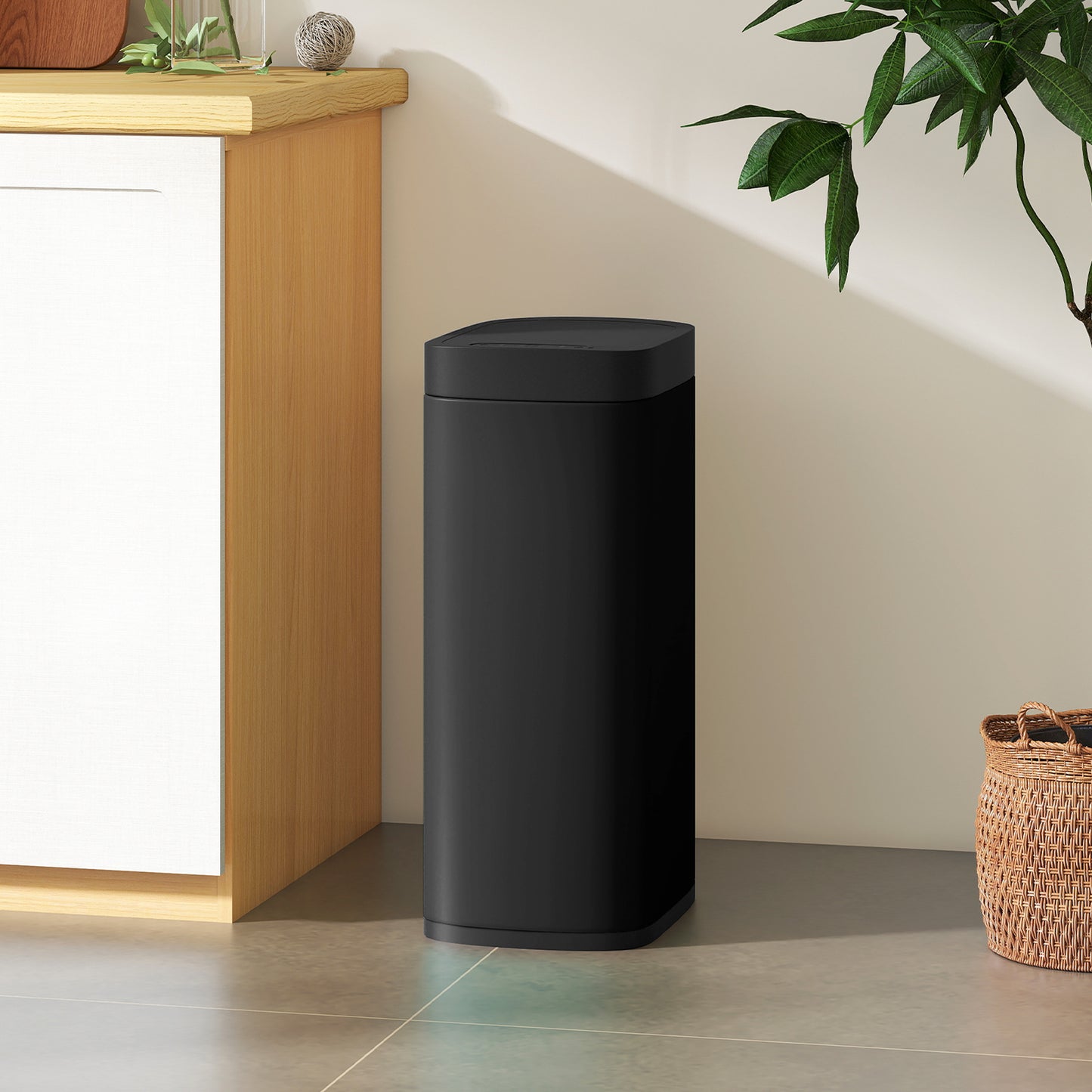 HOMCOM 50L Sensor Bin, Automatic Kitchen Bin, Manual Override, Battery Operated, Inner-Bucket-Free, for Kitchen, Bedroom, Black