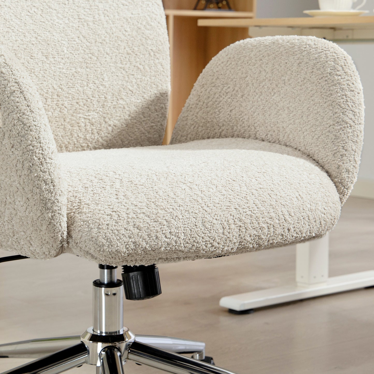 HOMCOM Office Chair with Adjustable Headrest, Spring Pack, Curved Line, Boucle Fabric - Pale Grey