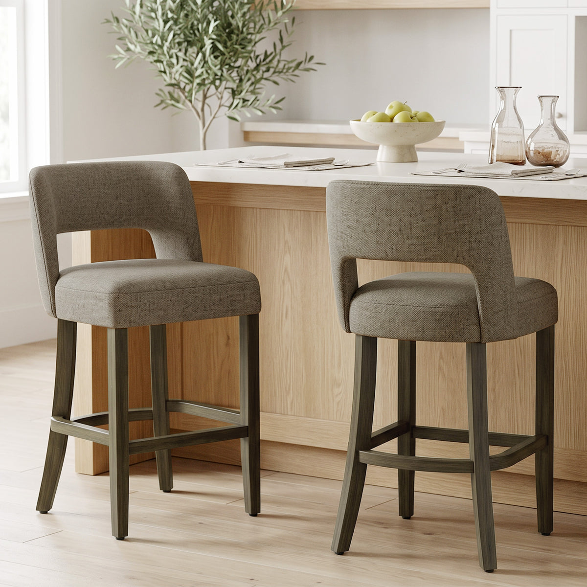 HOMCOM Bar Stools Set of 2, Counter Height Bar Stools with Curved Backrest, for Kitchen Island, Dining Room, Living Room, Brown