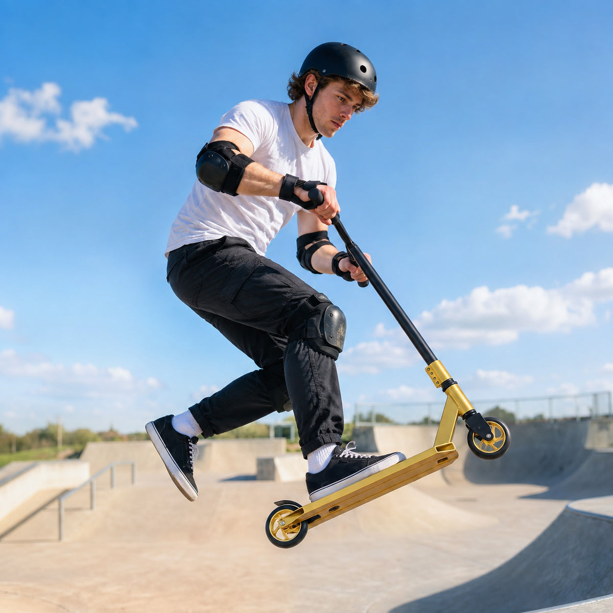 SPORTNOW Stunt Scooter, Pro Scooter for Adult Teens with 360Â° Handlebar, 110 mm PU Wheels, Aluminium Deck, ABEC-7, Gold Tone