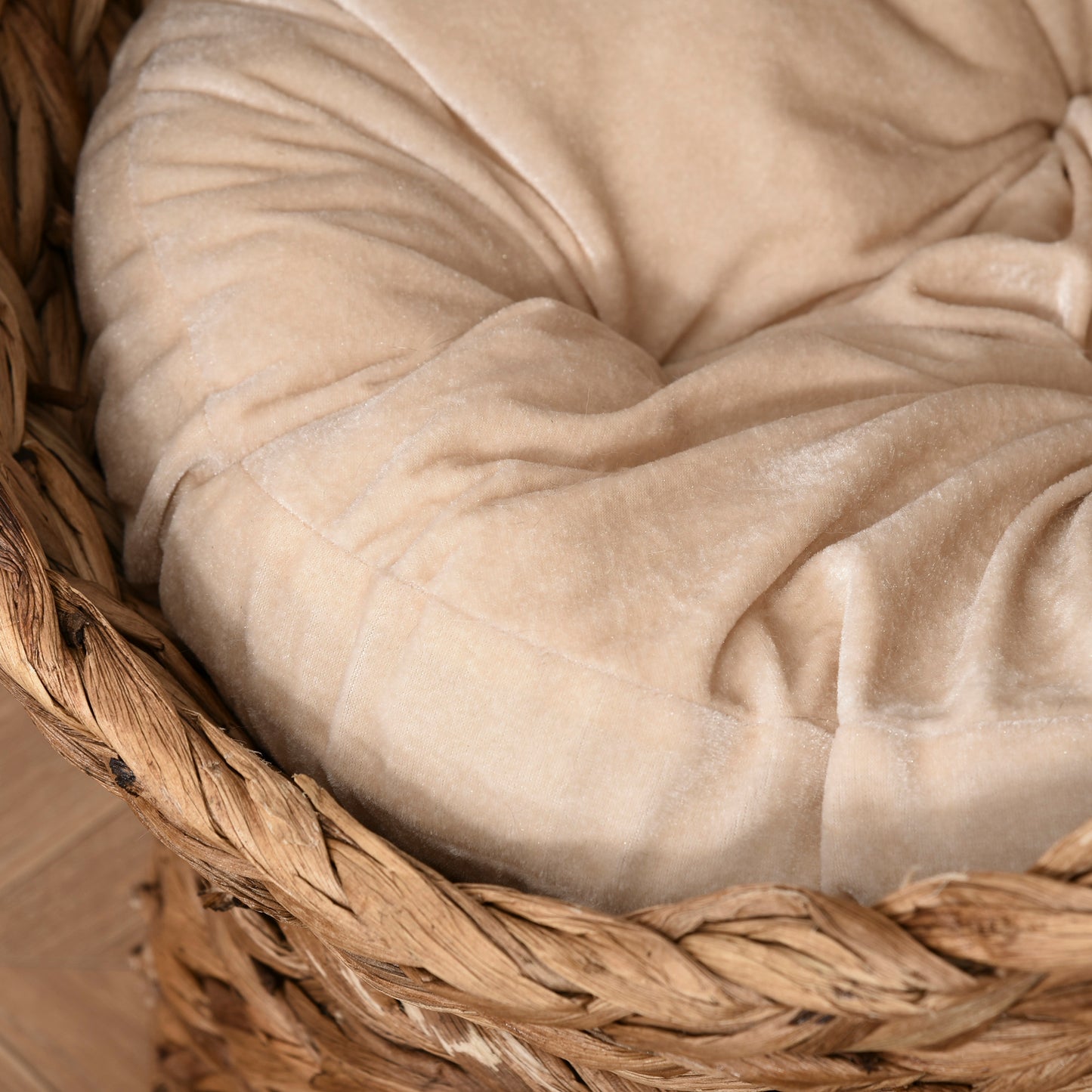 PawHut Woven Banana Leaf Elevated Cat Bed Wicker Kitten Basket Pet Den, House Cosy Cave with Soft Cushion Dome 50x42x60cm Brown