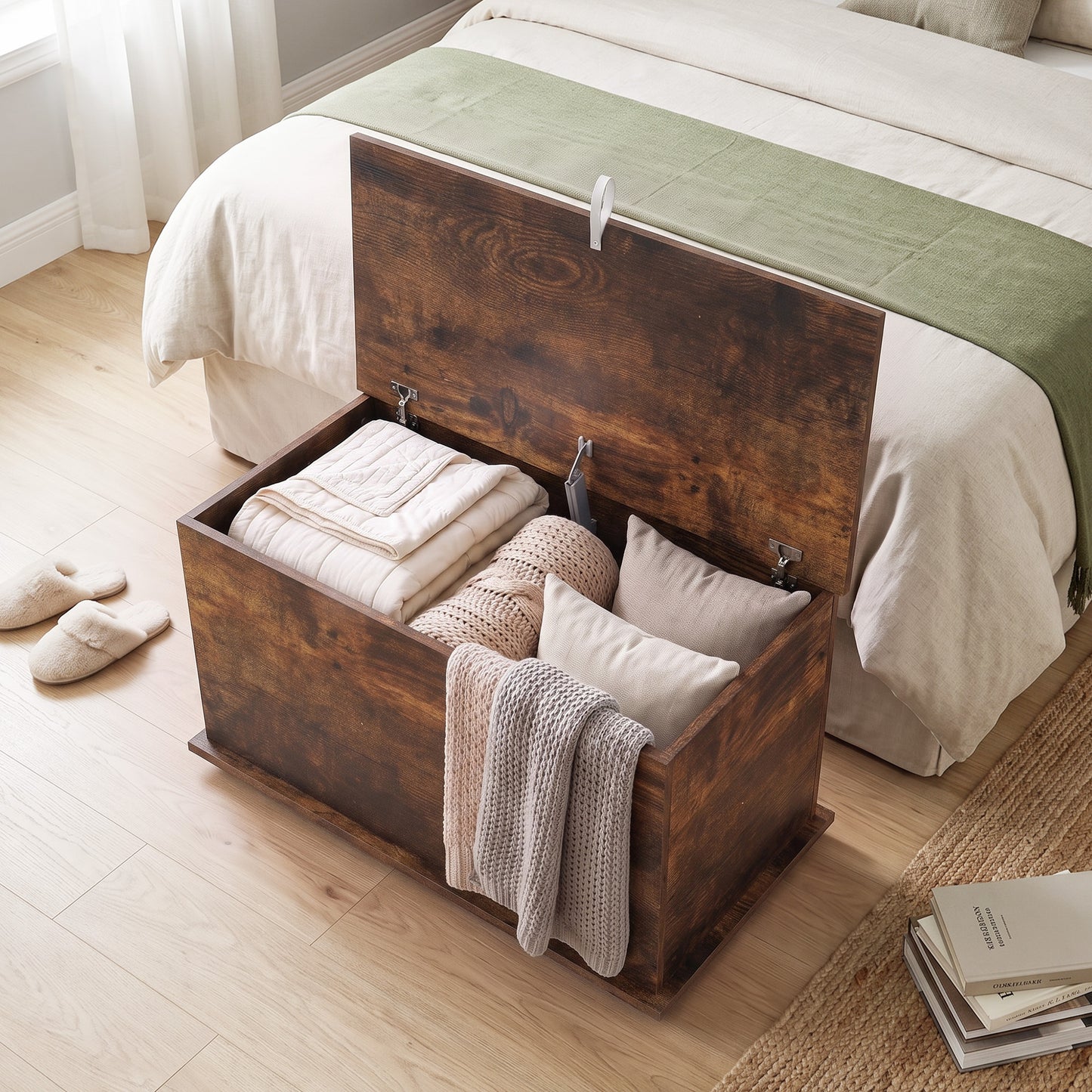 HOMCOM Storage Chest, 102L Blanket Box, Shoe Bench Safety Hinged Lid, Bed End Bench for Bedroom, 80 x 40 x 45cm, Rustic Brown