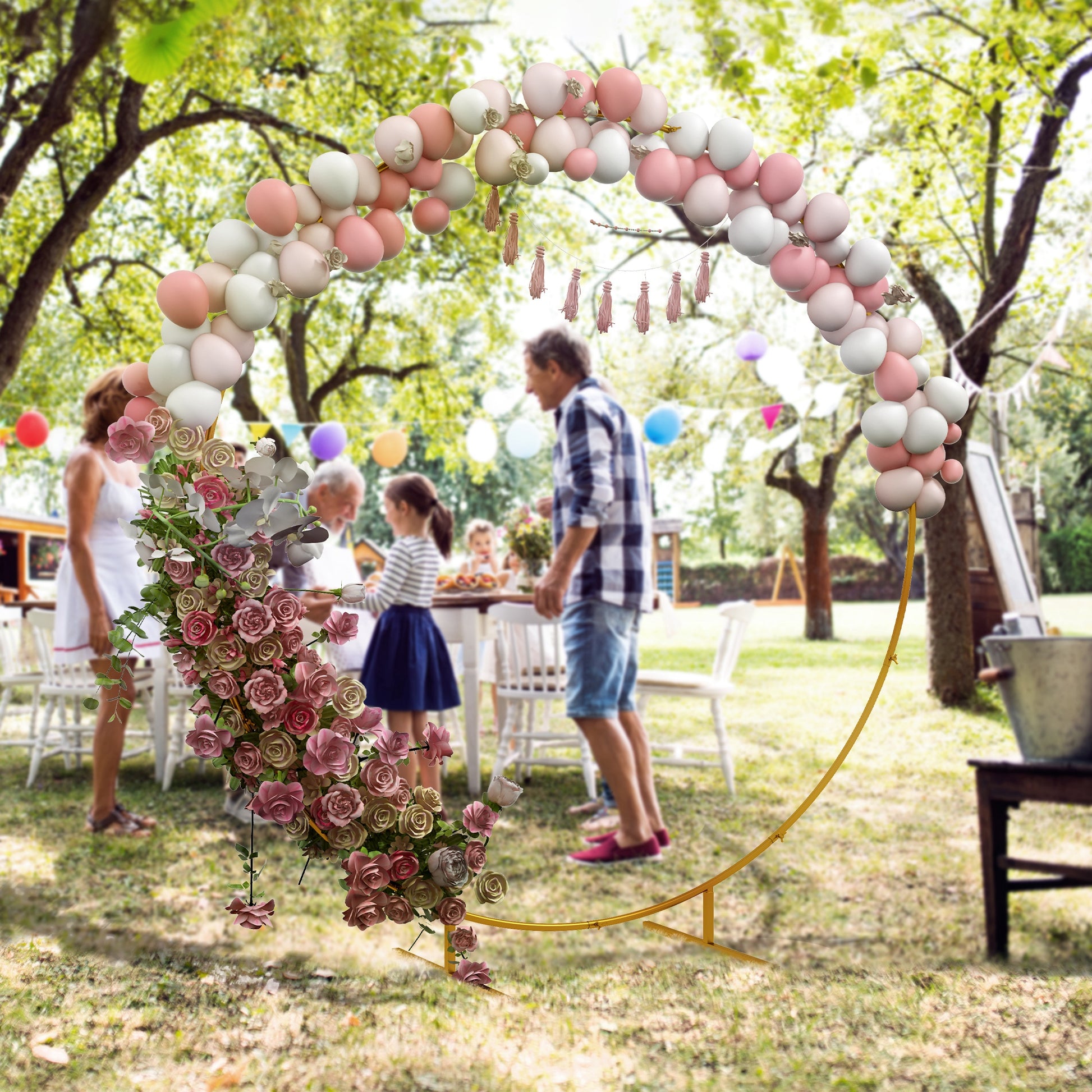 Outsunny 222cm Gold Tone Backdrop Stand, Round Metal Wedding Arch for Birthday Party, Bridal Shower, Graduation, Ceremony
