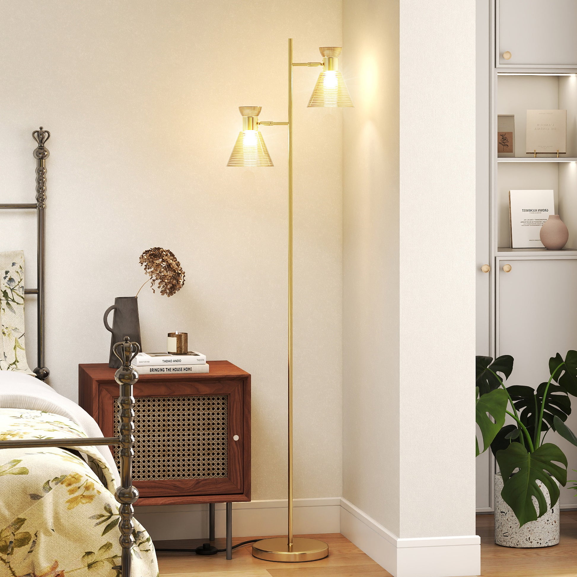 HOMCOM Floor Lamp with Adjustable Dual Head, Modern Standing Lamp with Floral Glass Shades and Foot Switch for Living Room Bedroom, E27 Socket, Bulb Not Included, Gold Tone