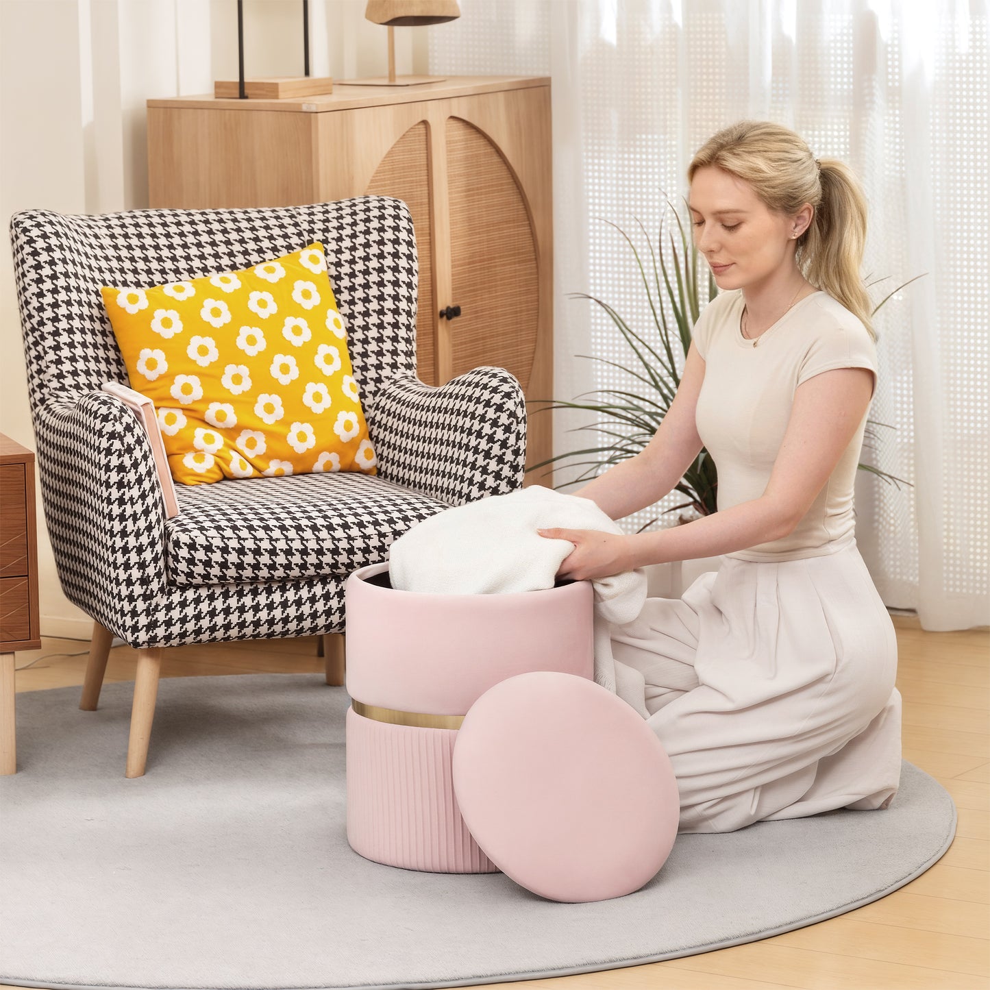 HOMCOM Velvet-Feel Storage Ottoman - Pink