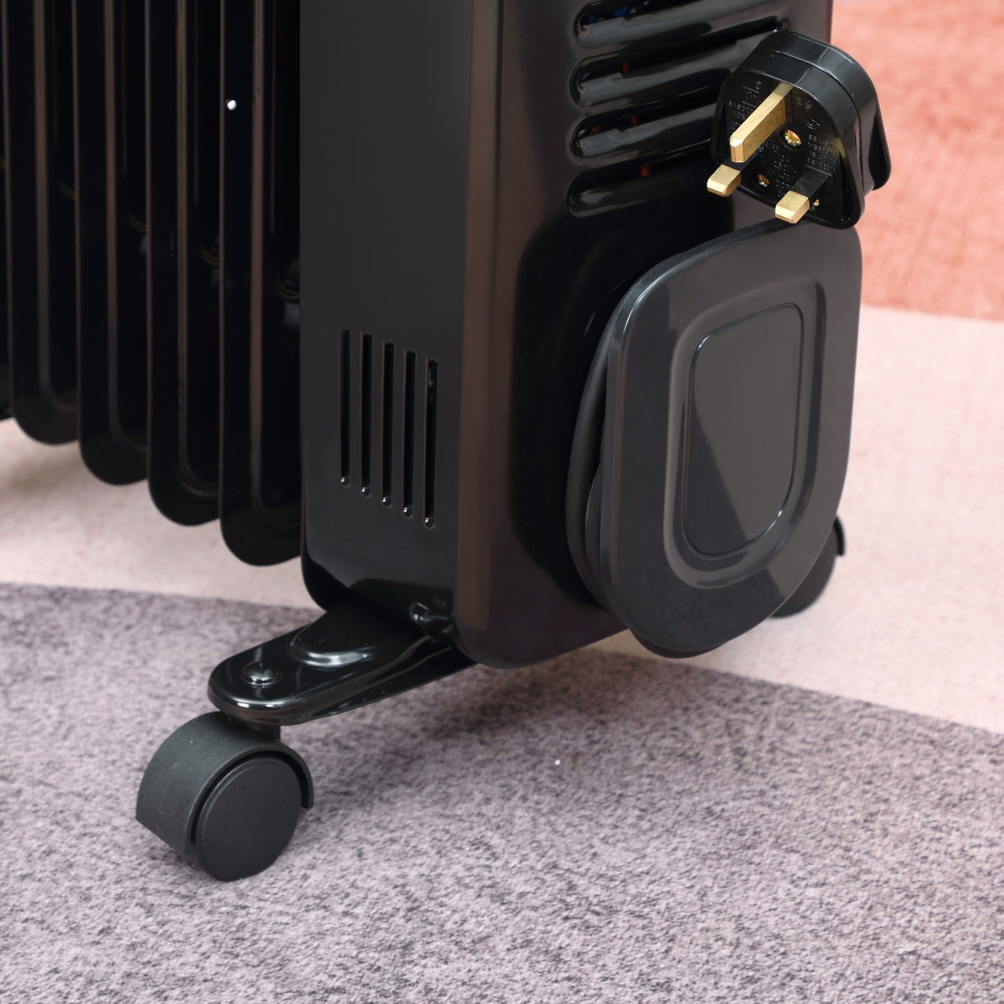 HOMCOM 1500W Digital Oil Filled Radiator, 7 Fin, Portable Electric Heater with LED Display, Built-in Timer, 3 Heat Settings, Safety Cut-Off and Remote Control, Black