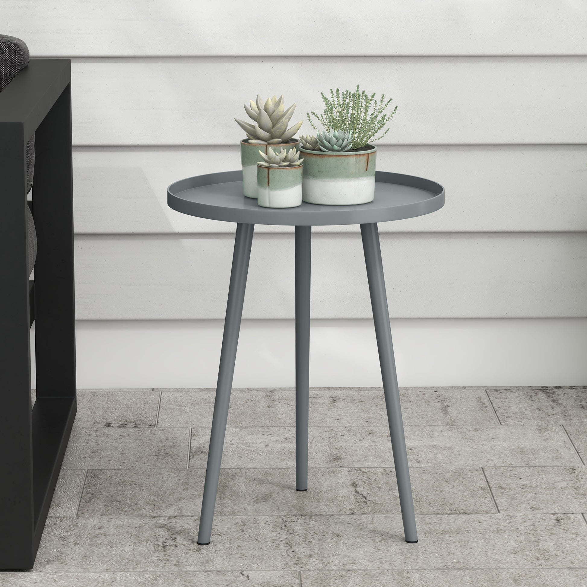 <ul style="list-style:disc;margin-left:15px;"><li>Elegant Design: This small garden table features a sleek and simple design that blends seamlessly into your home's decor. Whether used as a coffee table or a side table