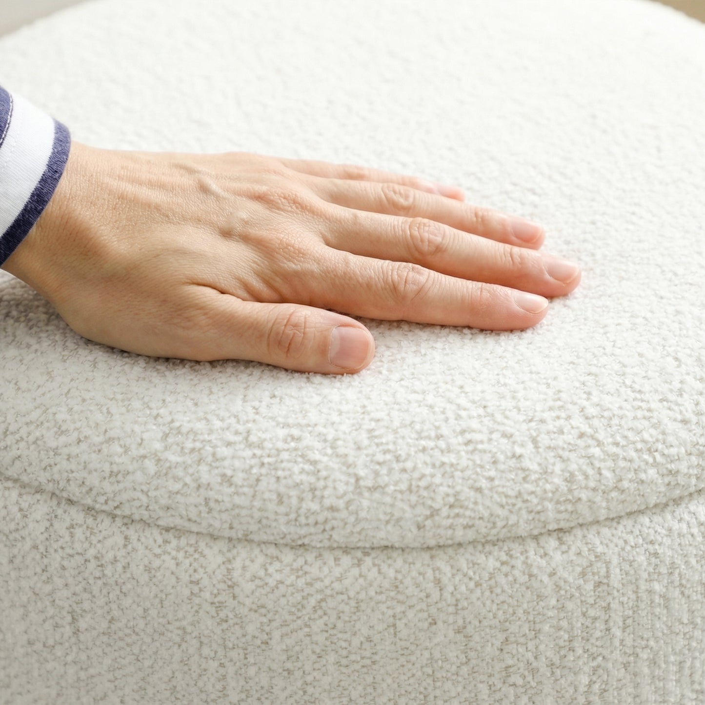 HOMCOM Nesting Round Ottoman with Storage Set of 2 - Cream/Brown