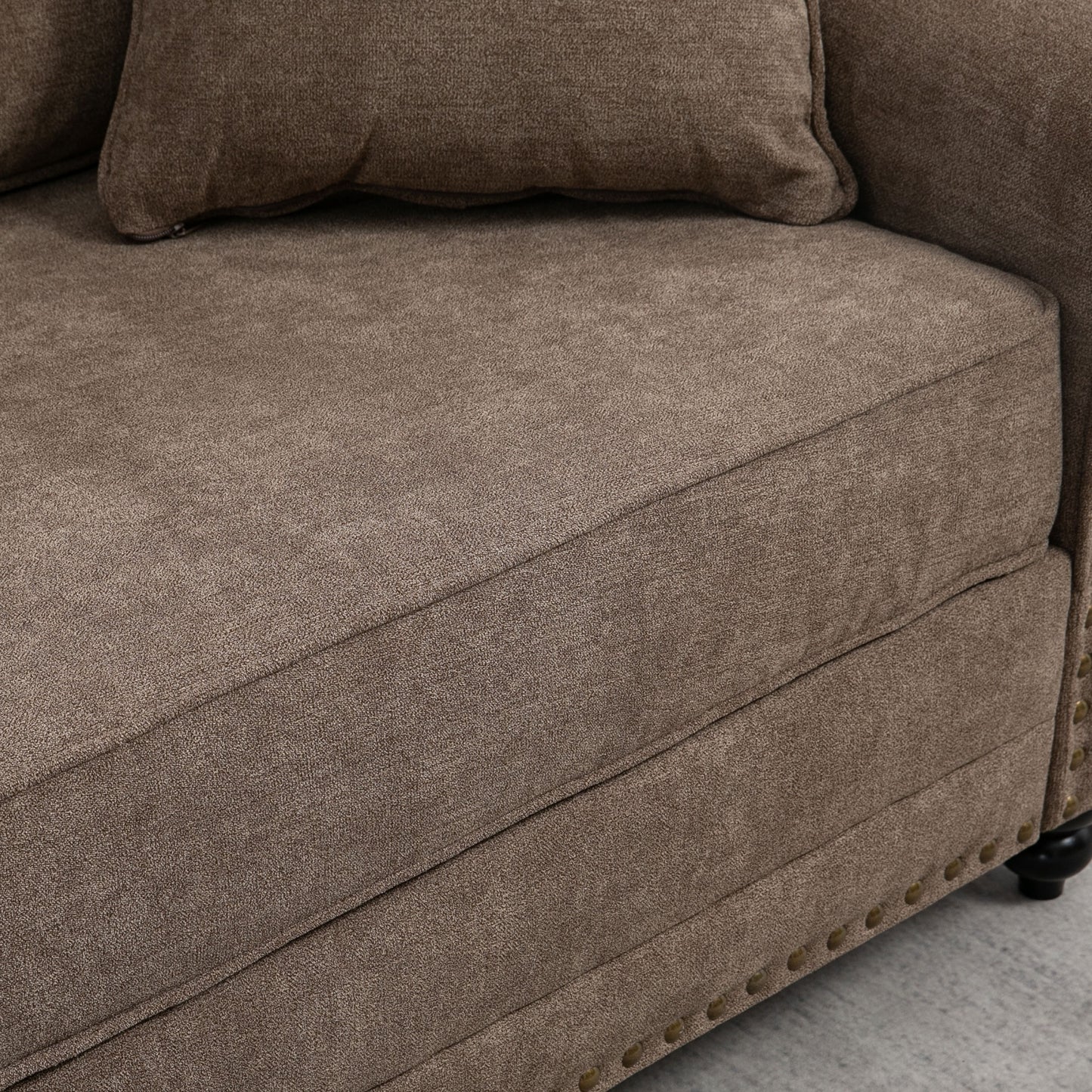 HOMCOM 196cm 3 Seater Sofa, Fabric Sofa with Rubber Wood Legs, Nailhead Trim, 2 Pillows, Small Upholstered Couch Settee for Living Room, Guest Room, Brown