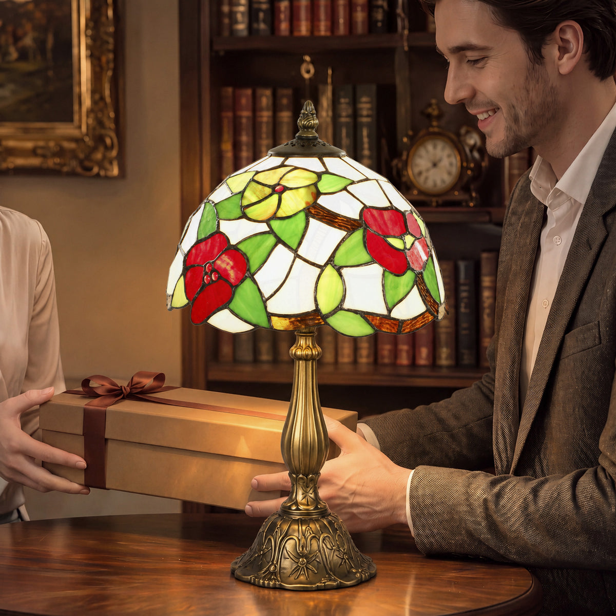 HOMCOM Tiffany Stained Glass Table Lamp, Handmade Antique Bedside Lamp for Bedroom, Living Room, Nightstand, Red Sunflower