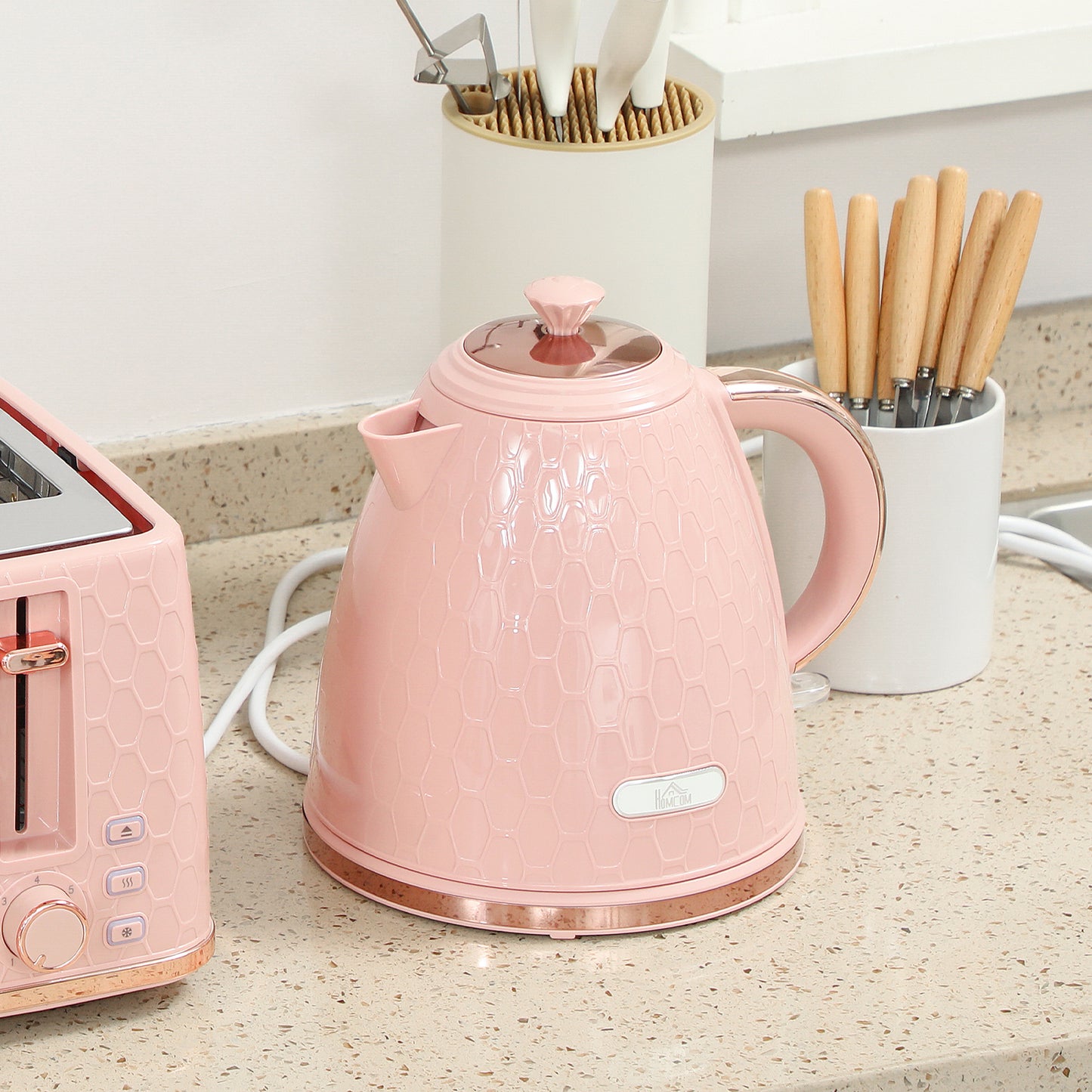 HOMCOM Kettle and Toaster Set, 1.7L 3000W Fast Boil Jug Kettle, 4 Slice Toaster with 7 Level Browning Controls, Light Pink