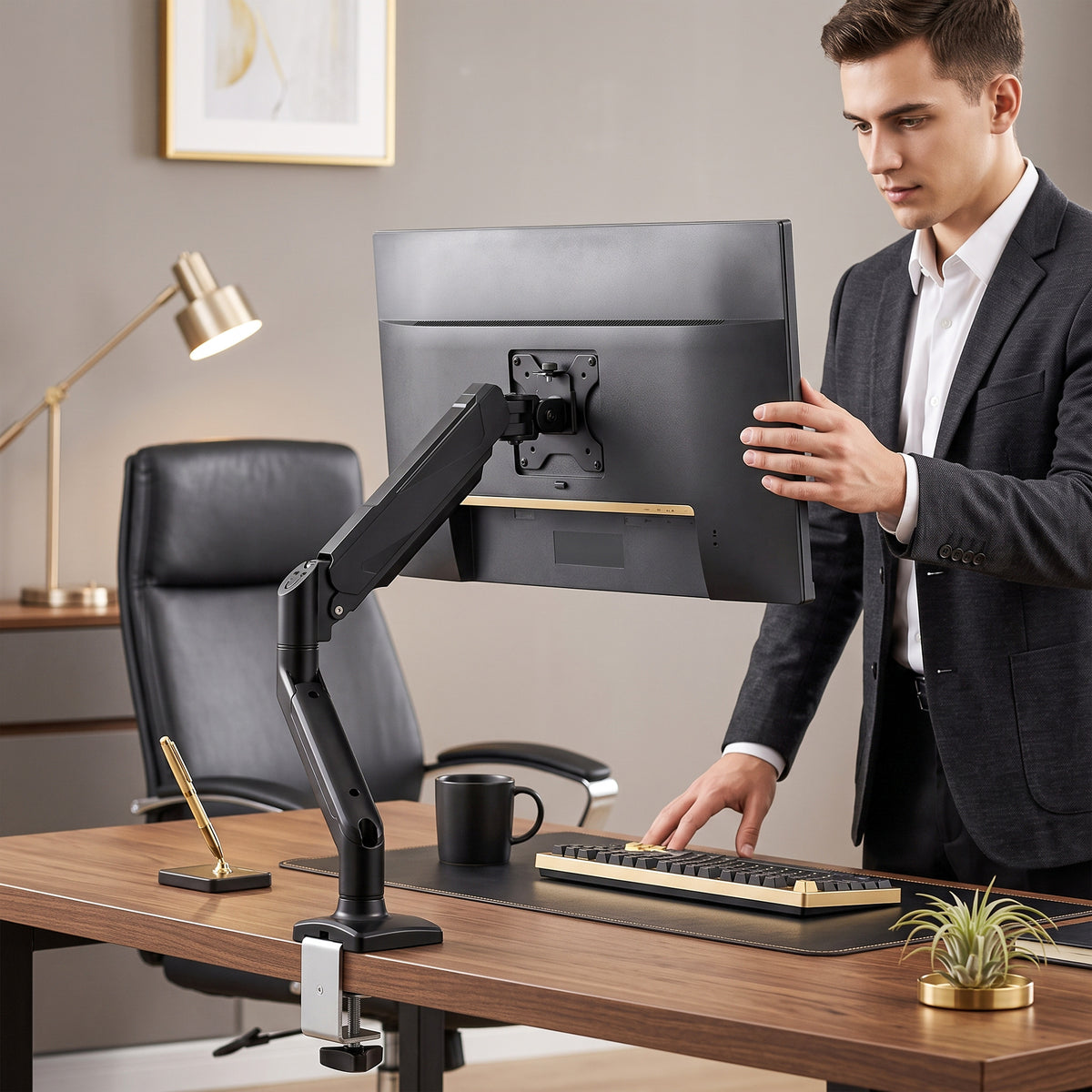 HOMCOM Monitor Stand up to 32" Height Adjustable Monitor Riser with Tilt & Swivel