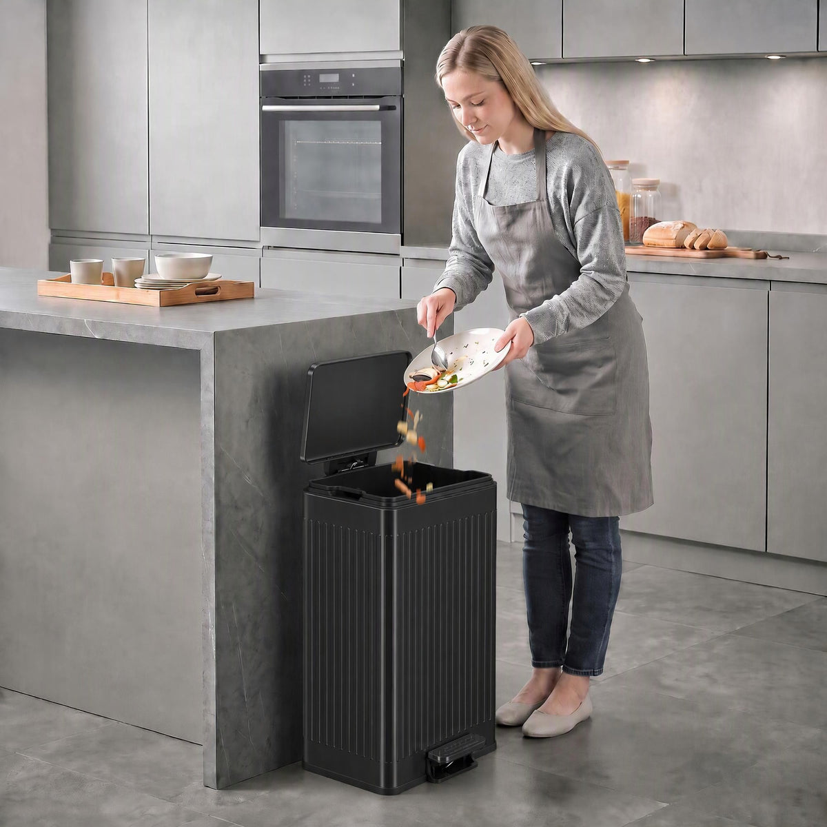 HOMCOM 50L Kitchen Bin, Pedal Bin with Soft-Close and Stay-Open Lid, Removable Inner Bucket, Black