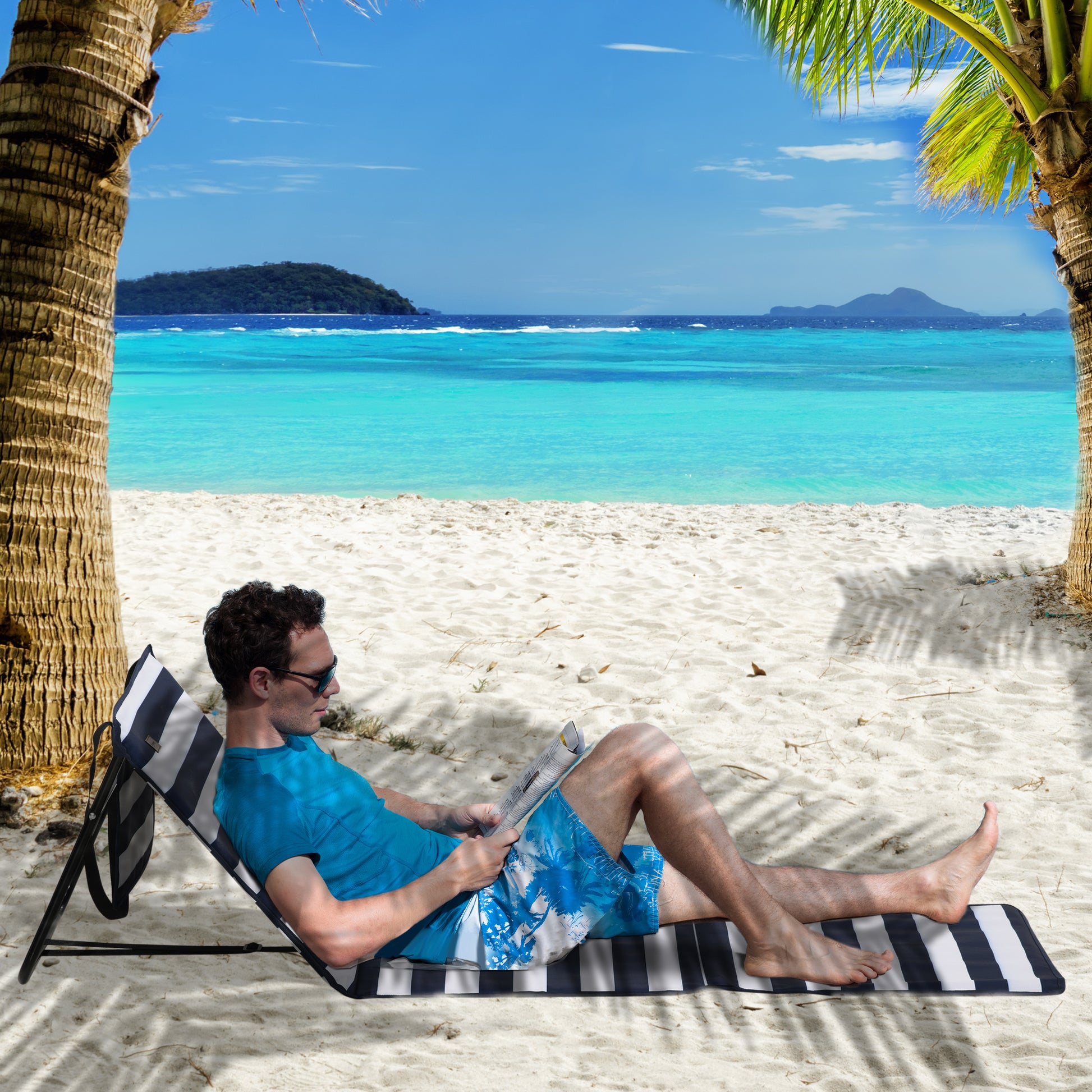 Outsunny Set of 2 Foldable Garden Beach Chair Mat, Outdoor Sun Lounger Seats with Adjustable Back, Magazine Pocket, Carry Strap