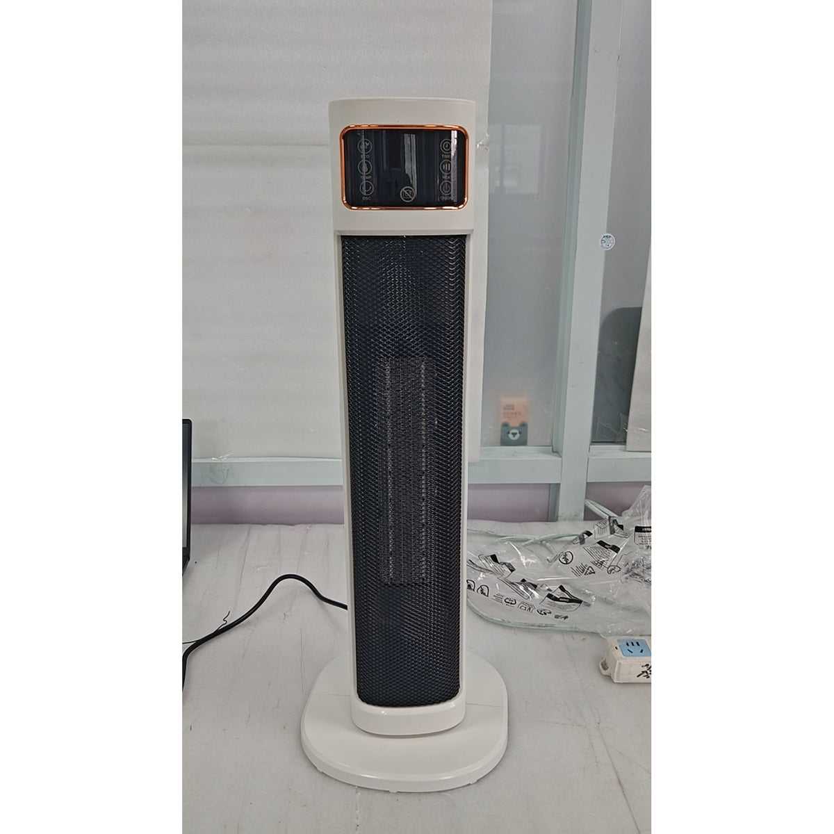 HOMCOM Portable Space Heater, 2000W Ceramic Heater with 4 Modes (Eco Mode), Adjustable Thermostat, Remote, Low Energy