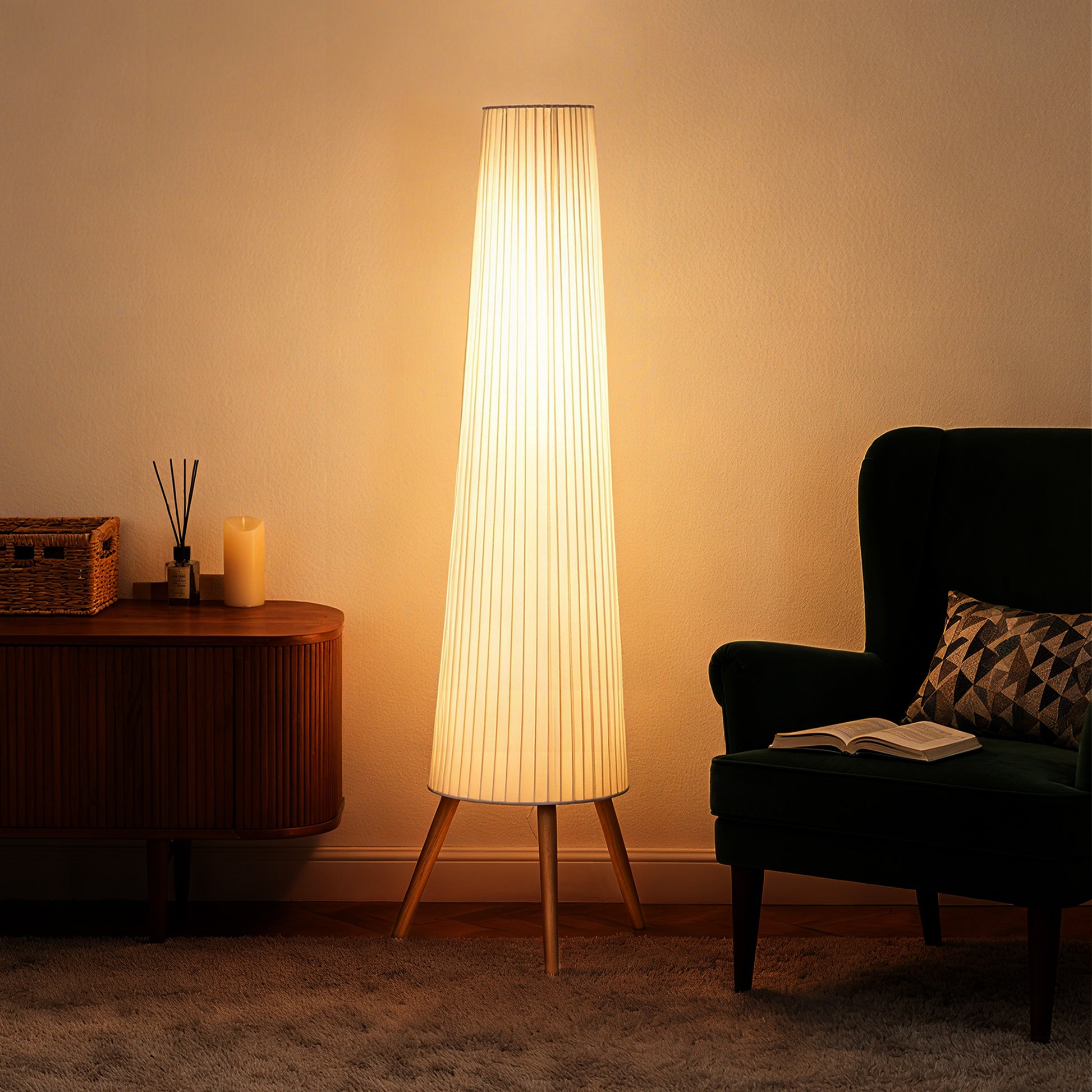 HOMCOM Three-Level Tripod Floor Lamp - White