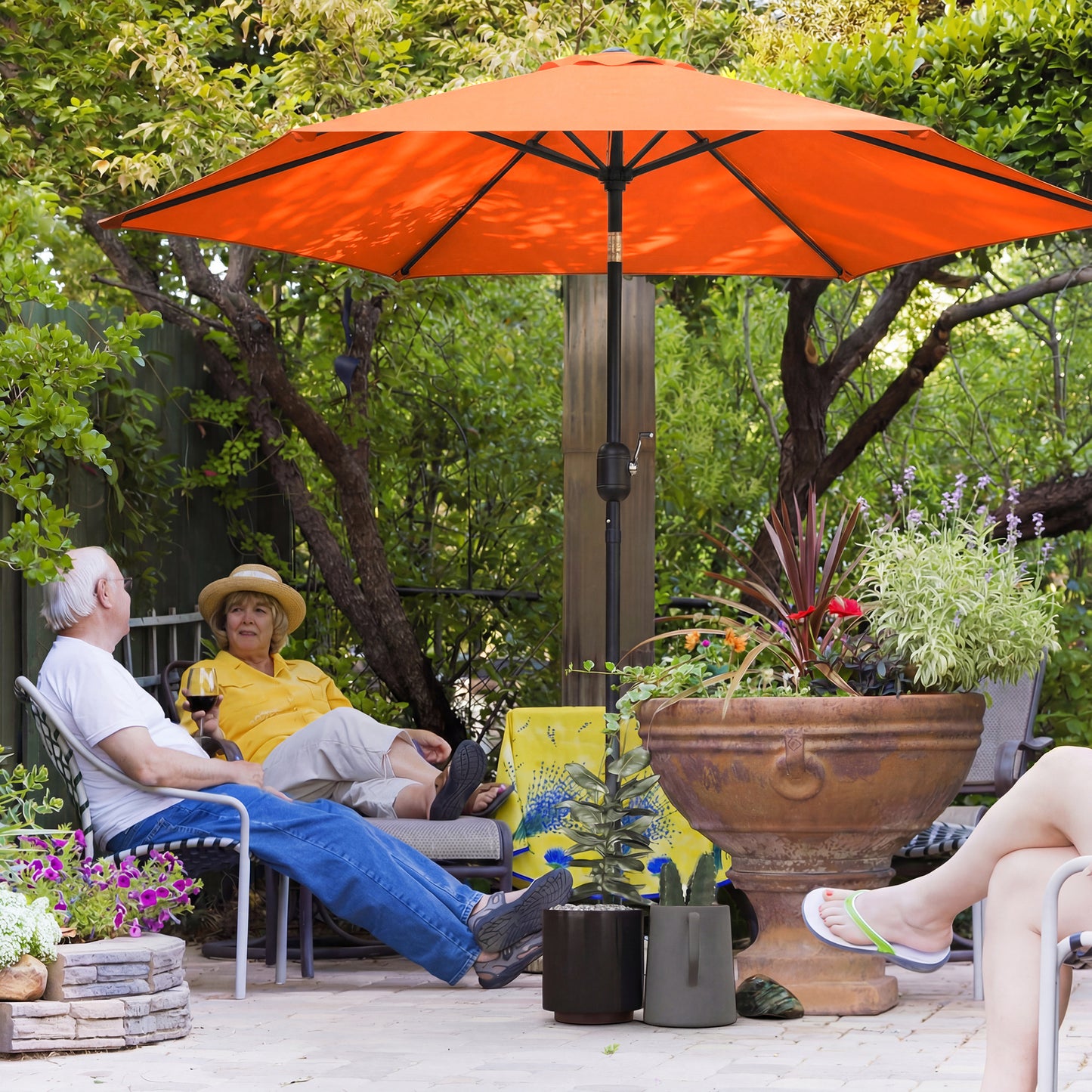 Outsunny 2.6 m Garden Parasol Umbrella with Aluminium Pole, Outdoor Patio Umbrella with Tilt and Crank, Vent, Orange